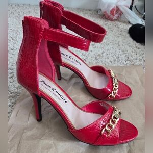 Juicy Couture Maia red heels with gold link chain
